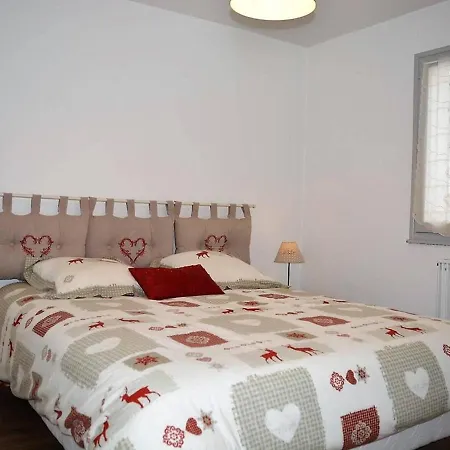 3 Pieces, 7 Couchages, - Fr-1-241-203 Apartment